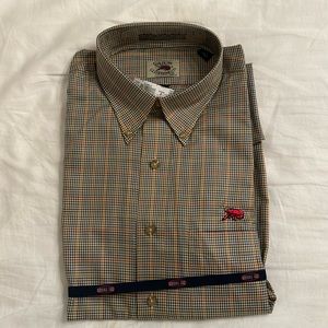 Plaid Perlis brand crawfish shirt. Wrinkle free. New with tags. L.